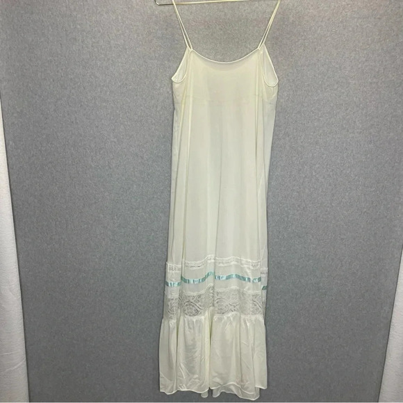 VTG Gossard Atremis Cottagecore Prairie Empire Waist Lace Tiered Slip Dress - Picture 2 of 7